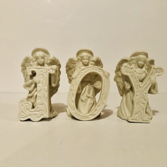 TREASURY OF HOLIDAY GIFTS SET OF 3 PORCELAIN CANDLE HOLDERS WHITE MATTE - Picture 8 of 12